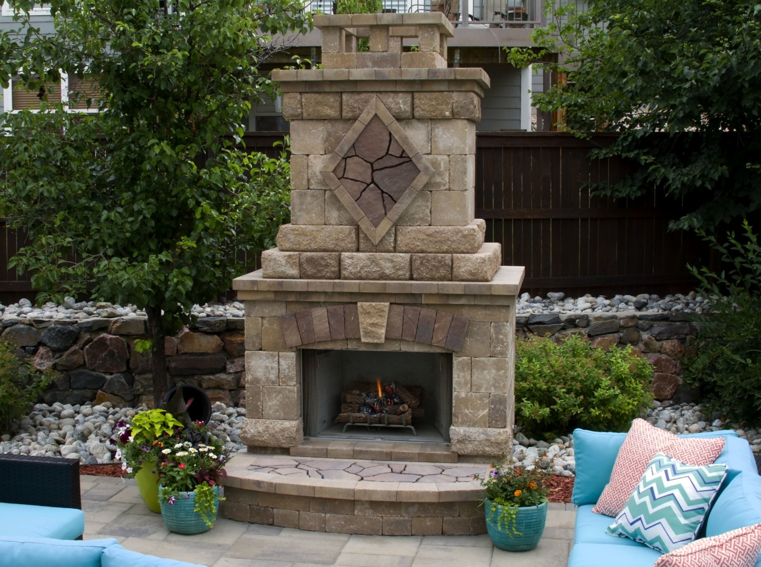 Outdoor Fireplace Trends – Environmental Designs